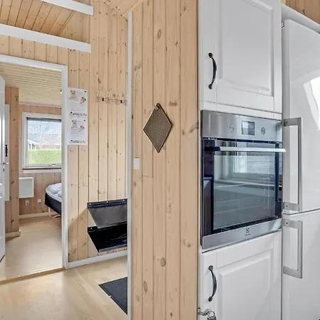 別荘 Stunning In Juelsminde With Wifi