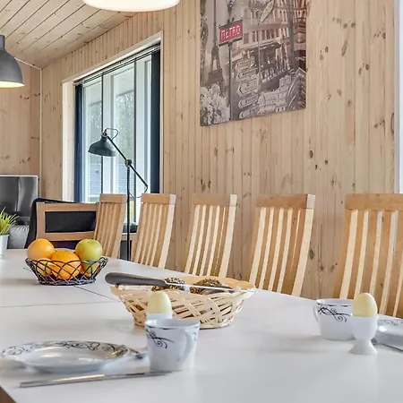 Stunning In Juelsminde With Wifi * Sønderby