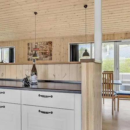 Holiday home Stunning In Juelsminde With Wifi