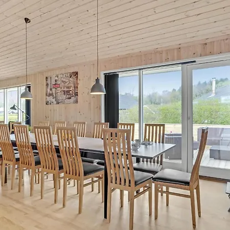 Stunning In Juelsminde With Wifi Holiday home *