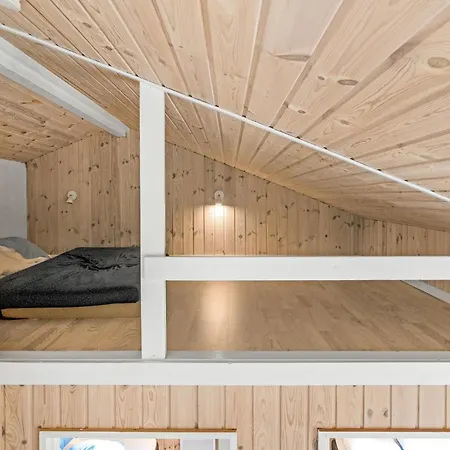 Stunning In Juelsminde With Wifi 別荘