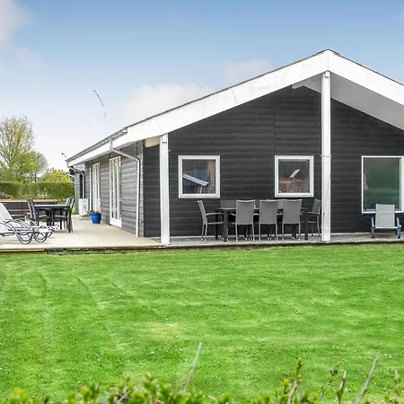 Stunning In Juelsminde With Wifi Holiday home Sonderby (Midtjylland)