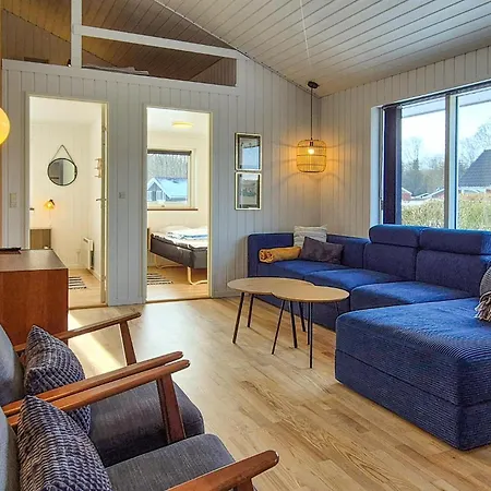 Stunning In Juelsminde With Wifi Sonderby (Midtjylland)