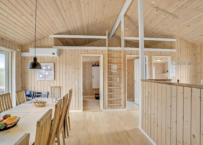 Stunning In Juelsminde With Wifi Ferienhaus