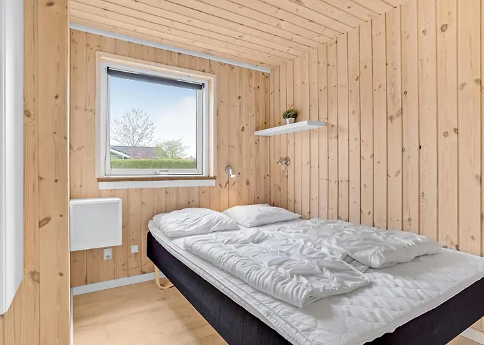 Stunning In Juelsminde With Wifi Ferienhaus *