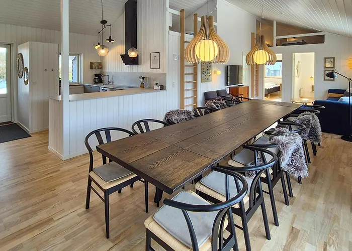 Stunning In Juelsminde With Wifi Sonderby (Midtjylland)